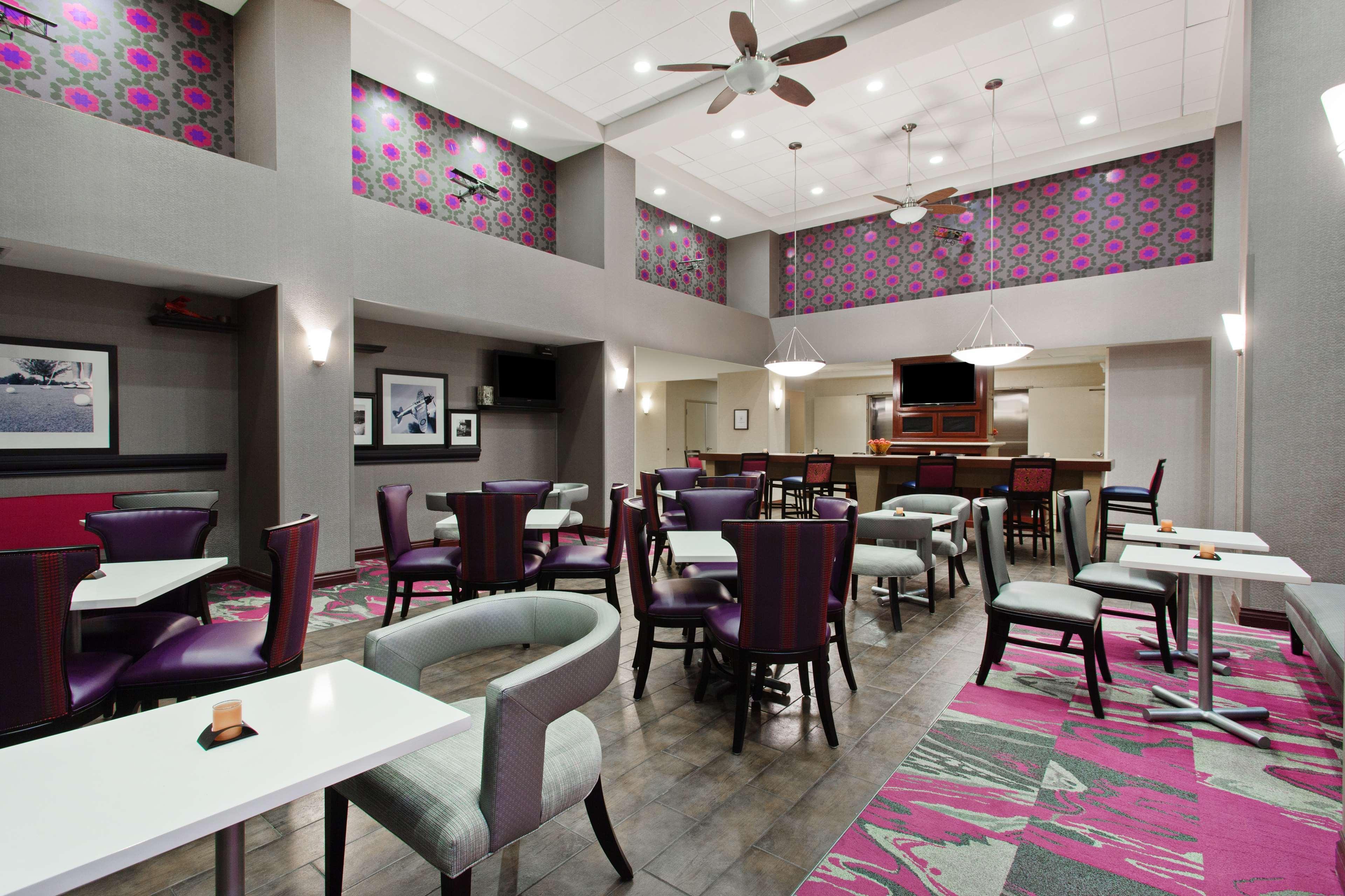 Hampton Inn & Suites Oakland Airport-Аламеда Екстер'єр фото