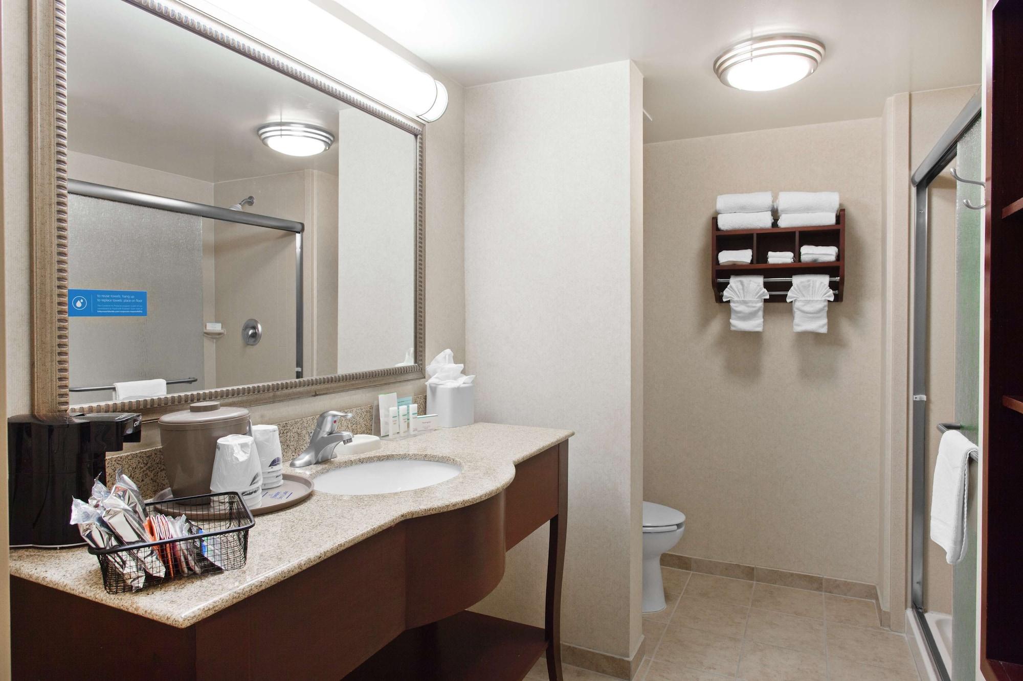 Hampton Inn & Suites Oakland Airport-Аламеда Екстер'єр фото