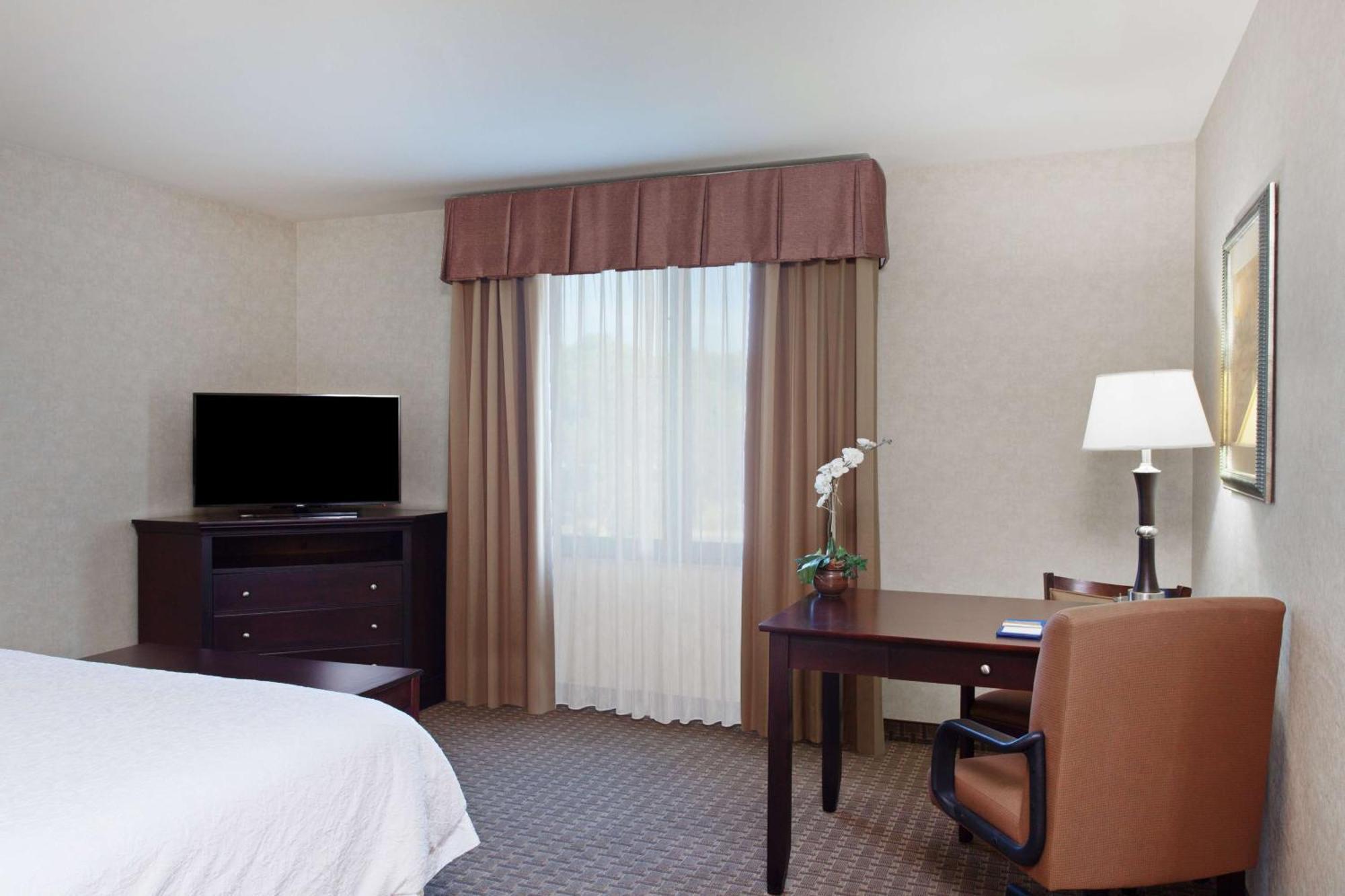 Hampton Inn & Suites Oakland Airport-Аламеда Екстер'єр фото