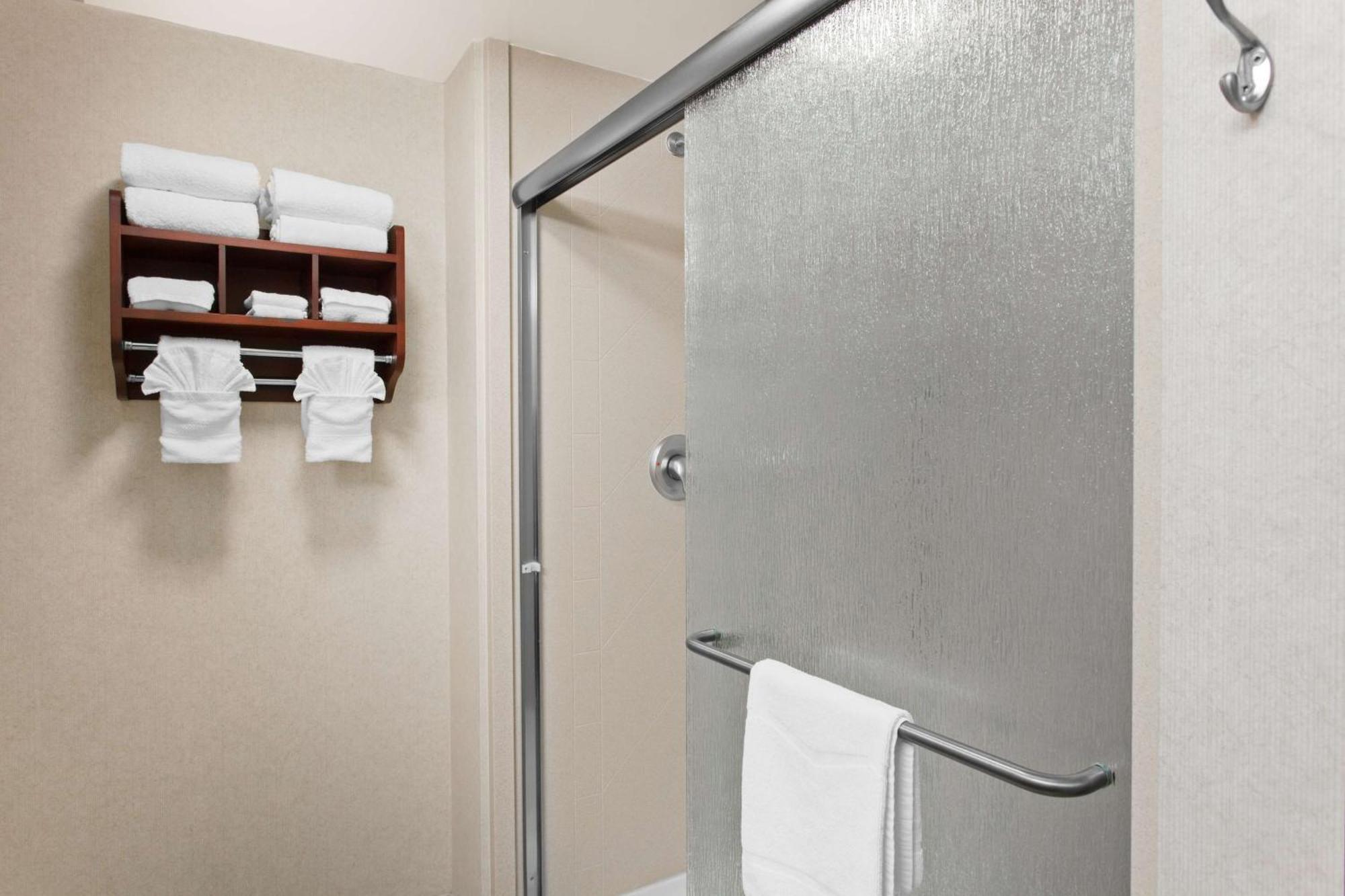 Hampton Inn & Suites Oakland Airport-Аламеда Екстер'єр фото